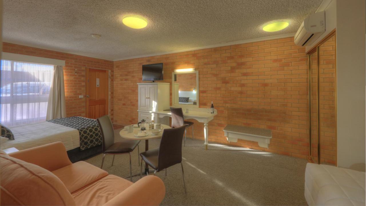Cousins Motor Inn Inverell Exterior foto