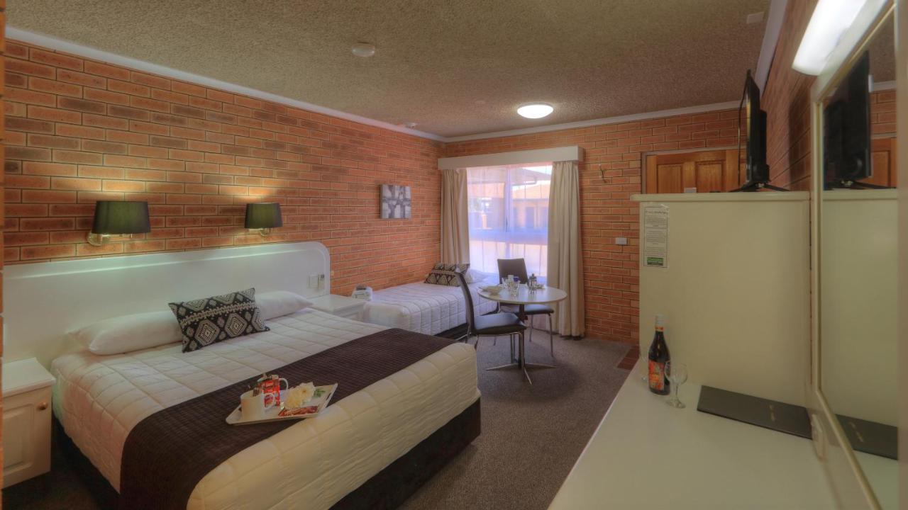Cousins Motor Inn Inverell Exterior foto