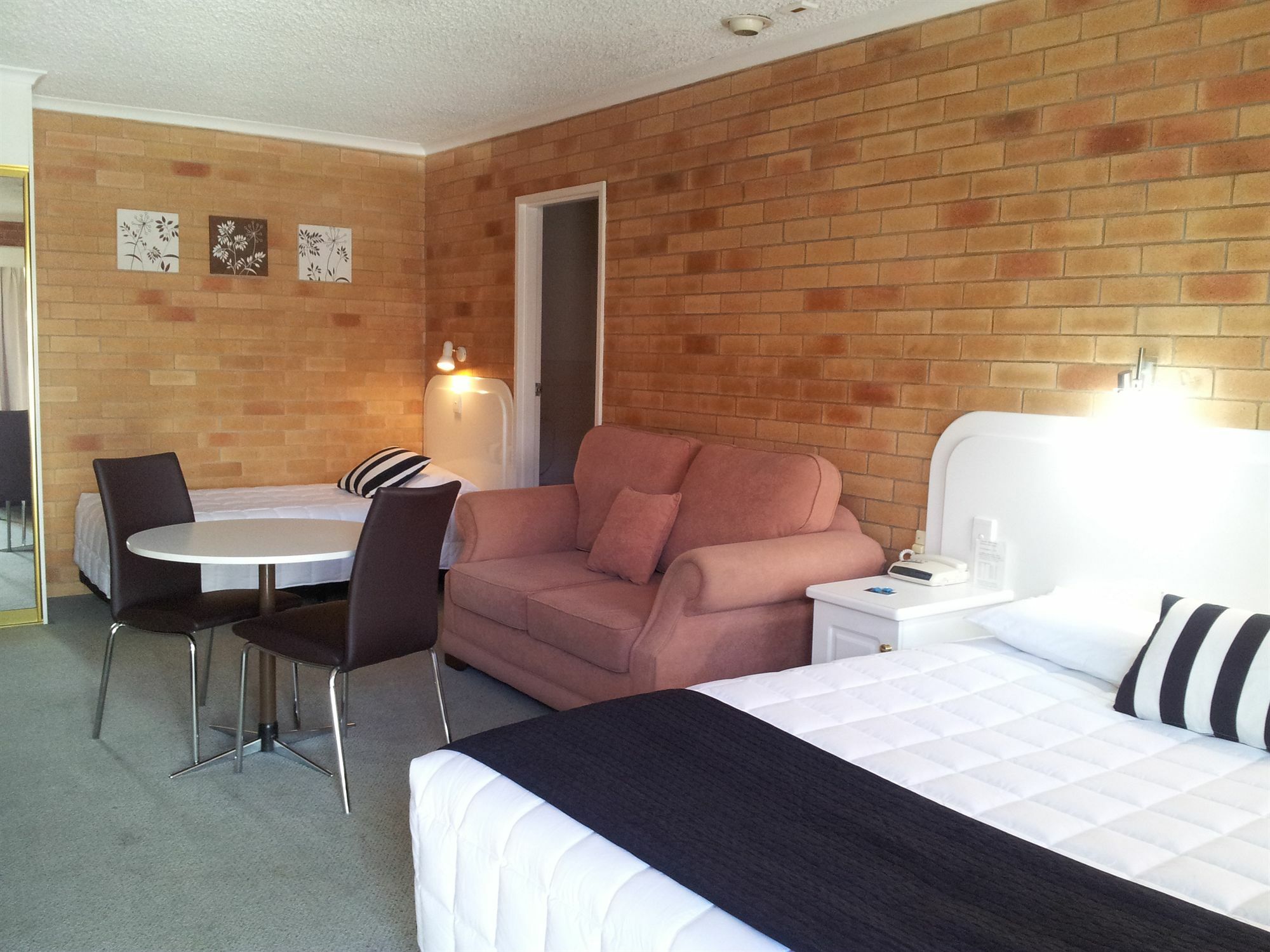Cousins Motor Inn Inverell Exterior foto